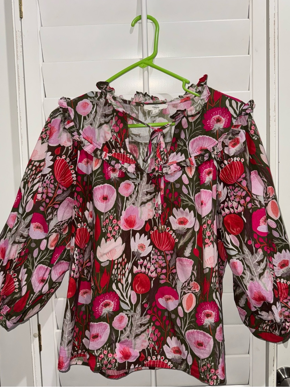 ENTRO Floral Ruffle Neck Women’s Blouse — Pink Multi
